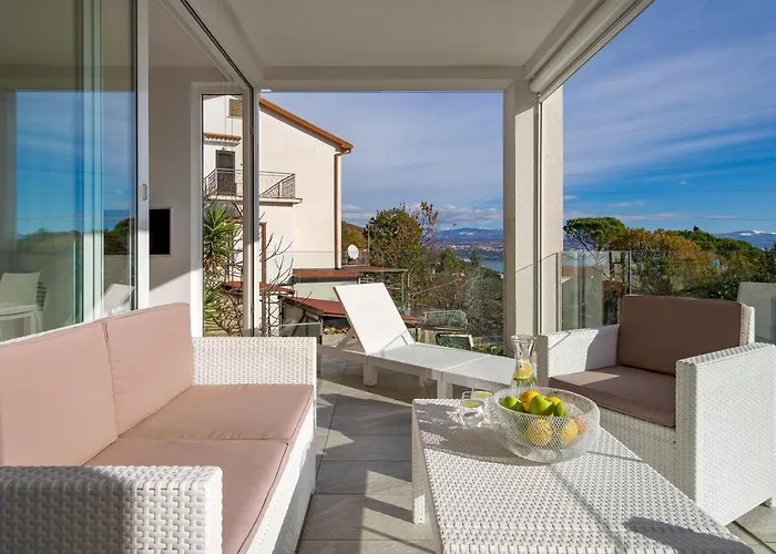 Apartment Mara Opatija With Rooftop Swimming Pool